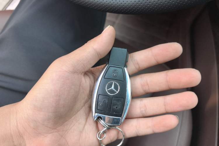 Used Mercedes-Benz S-Class 2010 S 300 L Prestige Edition Vehicle Key