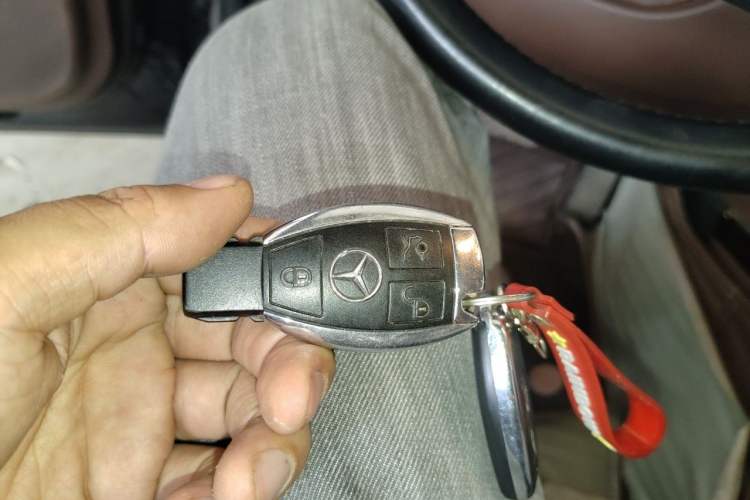 Used Mercedes-Benz S-Class 2010 S 300 L Luxury Model Vehicle Key