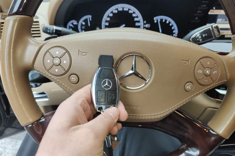 Used Mercedes-Benz S-Class 2010 S 400 L HYBRID Vehicle Key