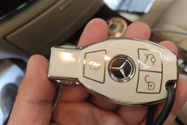 Used Mercedes-Benz S-Class 2010 S 400 L HYBRID Vehicle Key