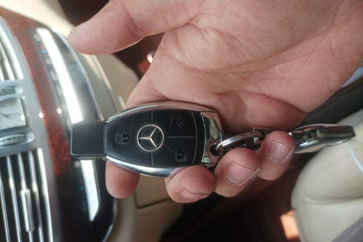 Used Mercedes-Benz S-Class 2010 S 350 L Luxury Model Vehicle Key