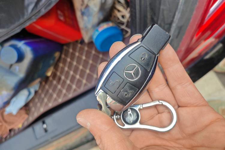 Used Mercedes-Benz S-Class 2010 S 300 L Prestige Edition Vehicle Key