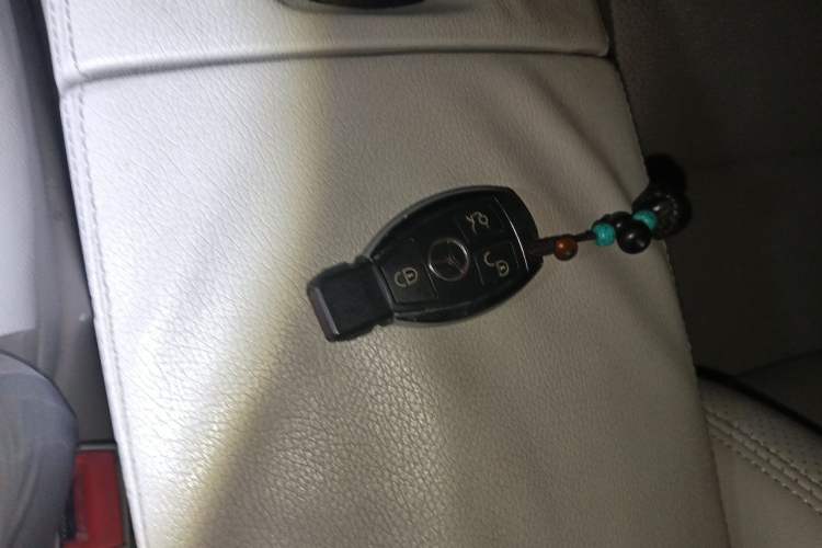 Used Mercedes-Benz S-Class 2010 S 400 L HYBRID Vehicle Key