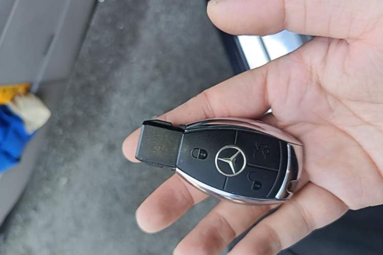 Used Mercedes-Benz S-Class 2010 S 350 L Luxury Model Vehicle Key