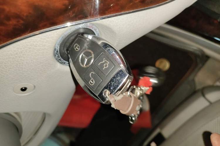 Used Mercedes-Benz S-Class 2010 S 400 L HYBRID Vehicle Key