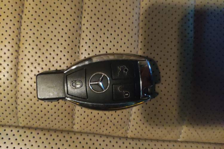 Used Mercedes-Benz S-Class 2010 S 600 L Vehicle Key