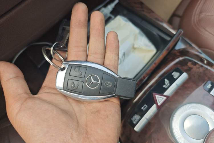 Used Mercedes-Benz S-Class 2010 S 400 L HYBRID Vehicle Key