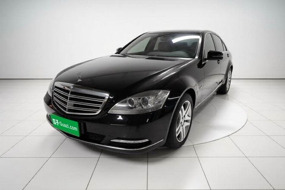 Mercedes-Benz S-Class 2010