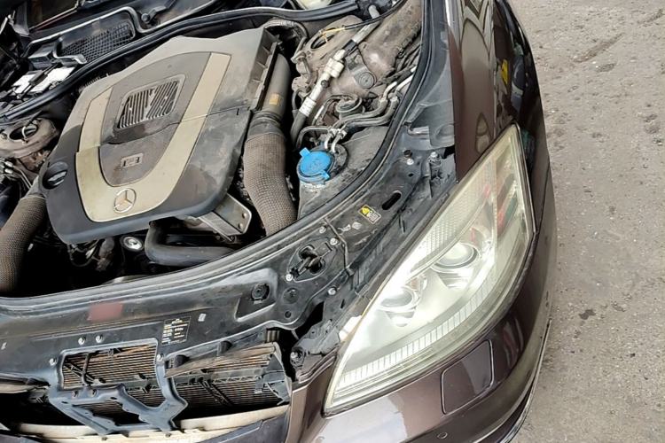Used Mercedes-Benz S-Class 2010 S 350 L 4MATIC Engine Bay Left