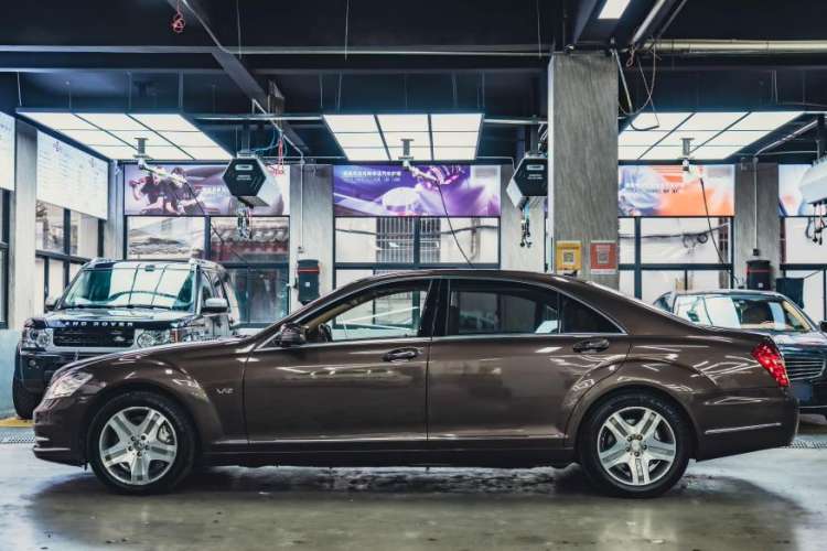 Used Mercedes-Benz S-Class 2010 S 600 L Exterior 3