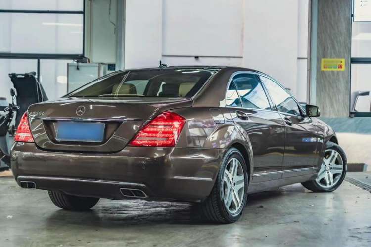 Used Mercedes-Benz S-Class 2010 S 600 L Exterior 6