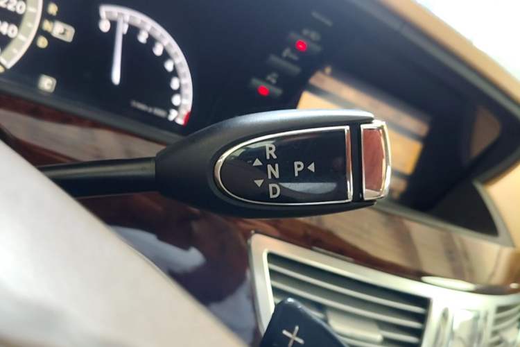 Used Mercedes-Benz S-Class 2010 S 350 L 4MATIC Gear Lever