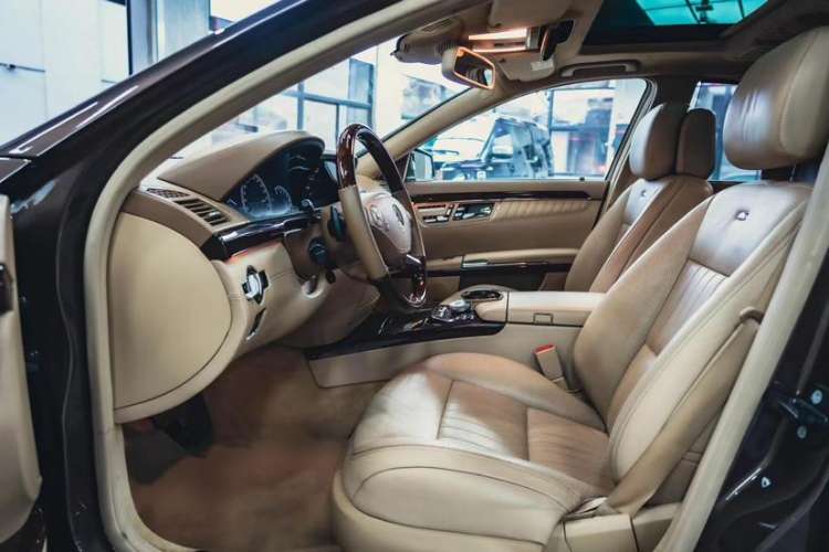 Used Mercedes-Benz S-Class 2010 S 600 L Interior 3