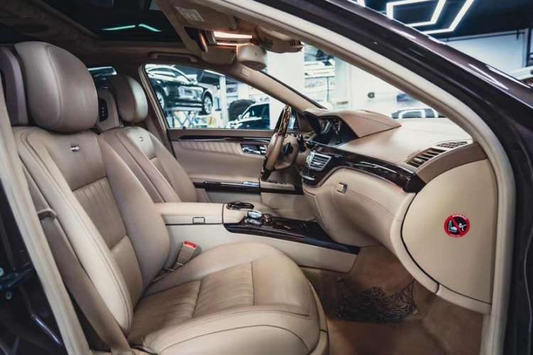 Used Mercedes-Benz S-Class 2010 S 600 L Interior 4