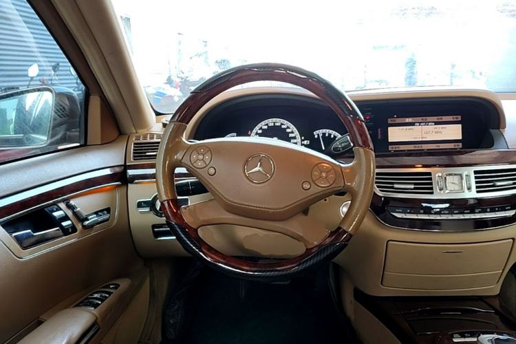 Used Mercedes-Benz S-Class 2010 S 350 L 4MATIC Steering Wheel