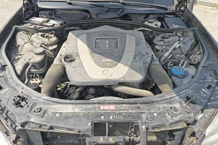 Used Mercedes-Benz S-Class 2010 S 300 L Prestige Edition Engine Bay