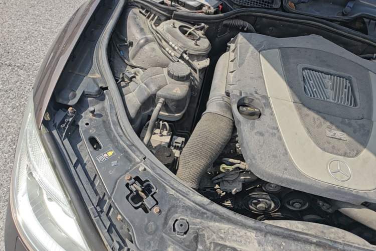 Used Mercedes-Benz S-Class 2010 S 300 L Prestige Edition Engine Bay Right