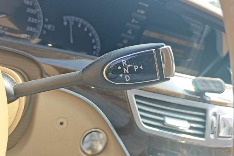 Used Mercedes-Benz S-Class 2010 S 300 L Prestige Edition Gear Lever