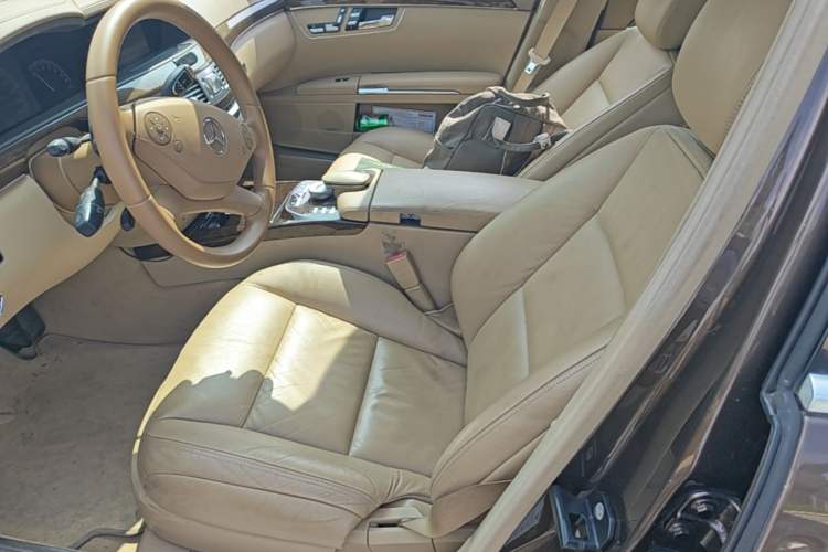 Used Mercedes-Benz S-Class 2010 S 300 L Prestige Edition Left Front Seat