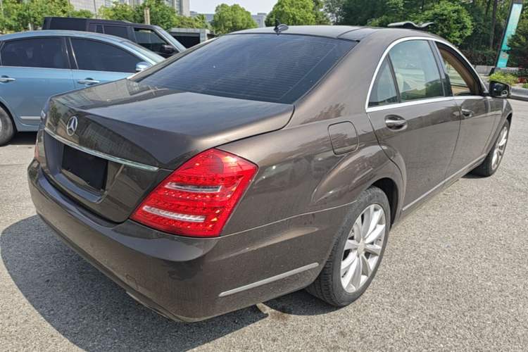 Used Mercedes-Benz S-Class 2010 S 300 L Prestige Edition Rear Right 45 Deg