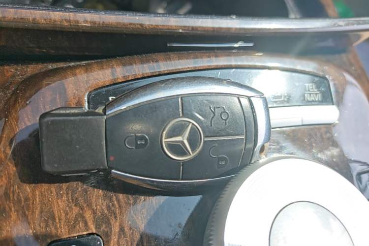 Used Mercedes-Benz S-Class 2010 S 300 L Prestige Edition Vehicle Key