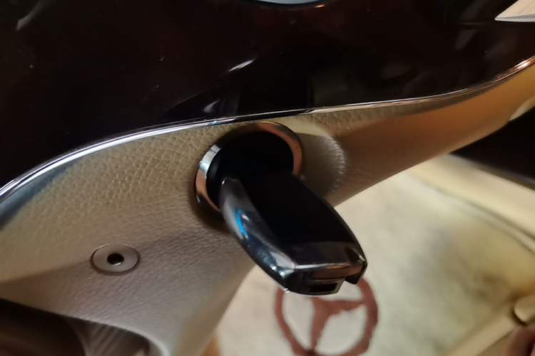 Used Mercedes-Benz S-Class 2010 S 400 L HYBRID Vehicle Key