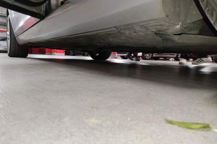 Used Mercedes-Benz S-Class 2010 S 400 L HYBRID Chassis Rear Left