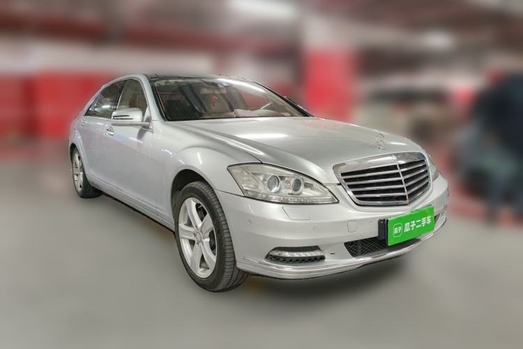 Used Mercedes-Benz S-Class 2010 S 400 L HYBRID Front Right 45 Deg
