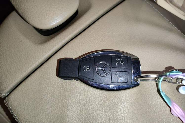 Used Mercedes-Benz S-Class 2010 S 400 L HYBRID Vehicle Key
