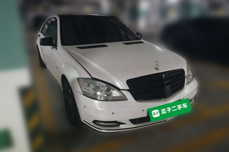 Used Mercedes-Benz S-Class  Front Right 45 Deg