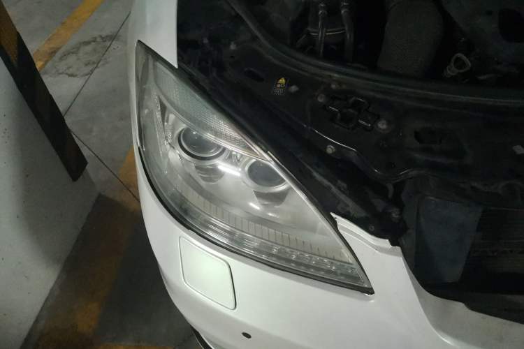 Used Mercedes-Benz S-Class  Right Front Headlight