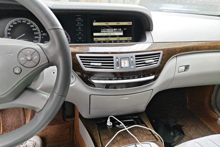 Used Mercedes-Benz S-Class  Audio And AC Panel