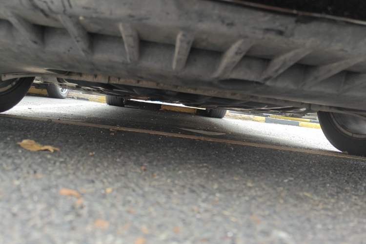 Used Mercedes-Benz S-Class 2011 S 350 L CGI Chassis Front