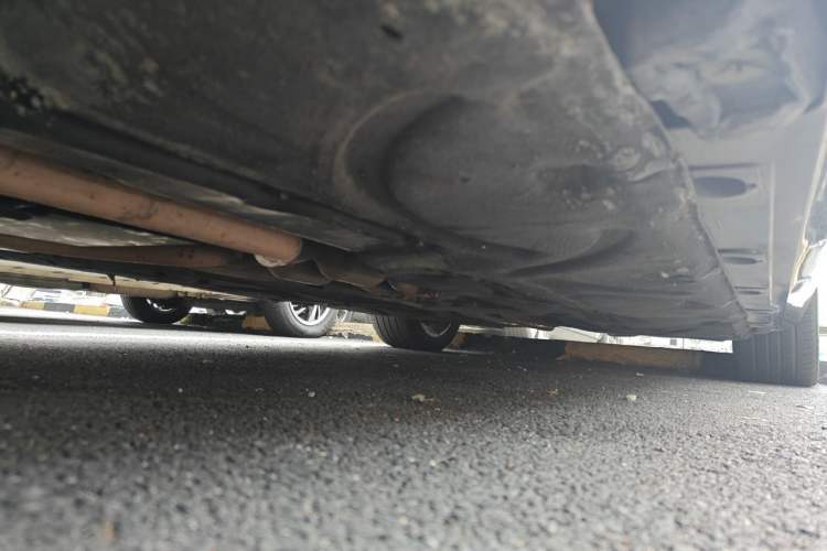 Used Mercedes-Benz S-Class 2011 S 350 L CGI Chassis Front Left