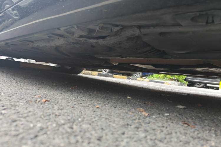 Used Mercedes-Benz S-Class 2011 S 350 L CGI Chassis Front Right
