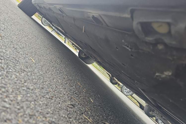 Used Mercedes-Benz S-Class 2011 S 500 L CGI 4MATIC Chassis Rear Left