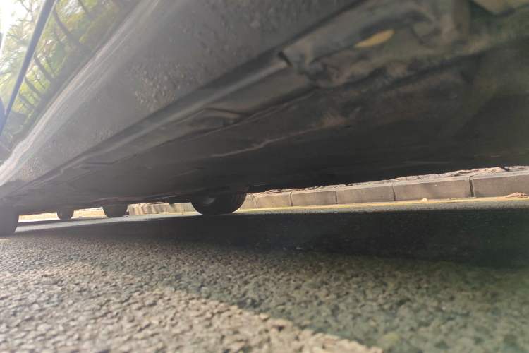Used Mercedes-Benz S-Class 2011 S 350 L CGI Chassis Rear Left