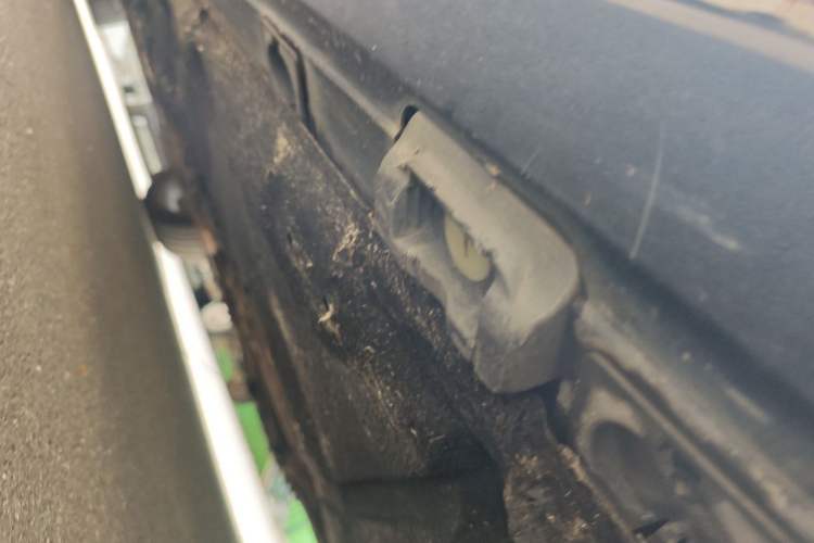 Used Mercedes-Benz S-Class 2011 S 350 L CGI Chassis Rear Left