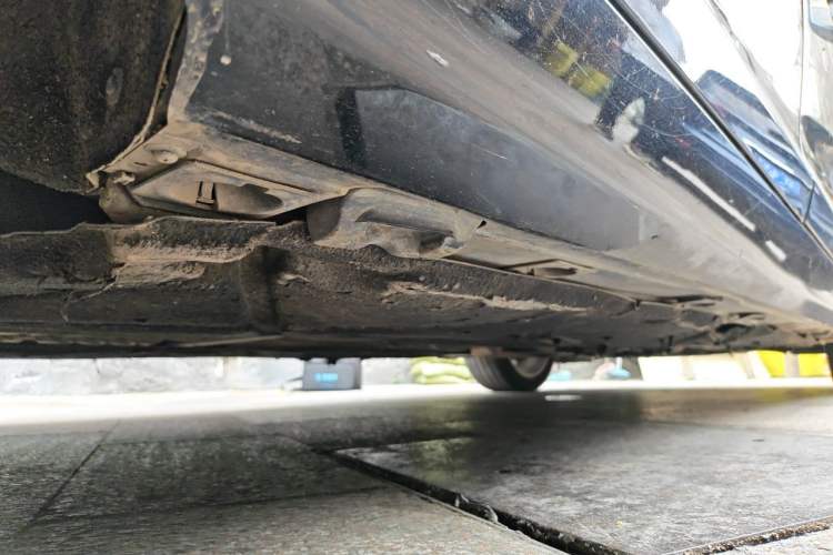 Used Mercedes-Benz S-Class  Chassis Rear Right