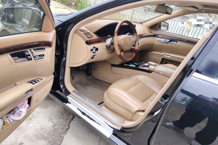 Used Mercedes-Benz S-Class 2011 S 500 L CGI 4MATIC Driver Seat