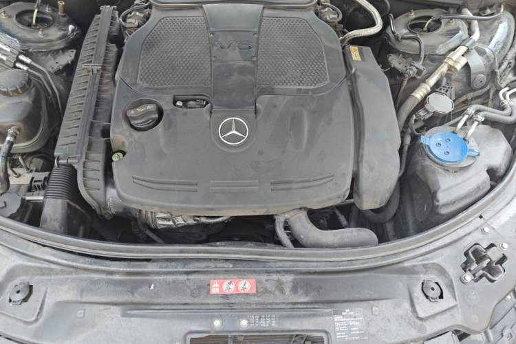 Used Mercedes-Benz S-Class 2011 S 350 L CGI Engine Bay