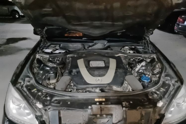 Used Mercedes-Benz S-Class 2011 S 350 L CGI Engine Bay