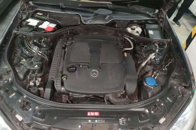 Used Mercedes-Benz S-Class 2011 S 350 L CGI Engine Bay