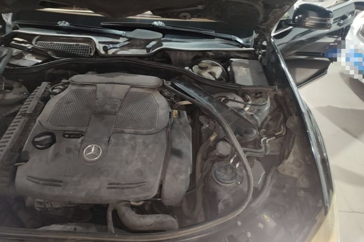 Used Mercedes-Benz S-Class 2011 S 350 L CGI Engine Bay Left
