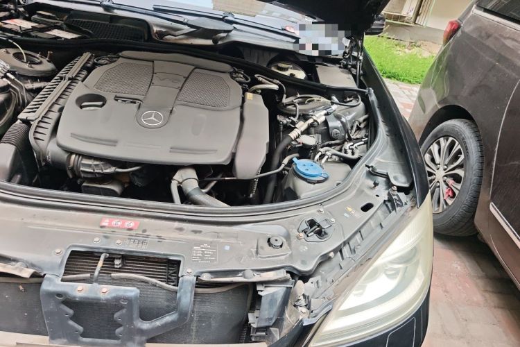 Used Mercedes-Benz S-Class 2011 S 350 L CGI 4MATIC Engine Bay Left