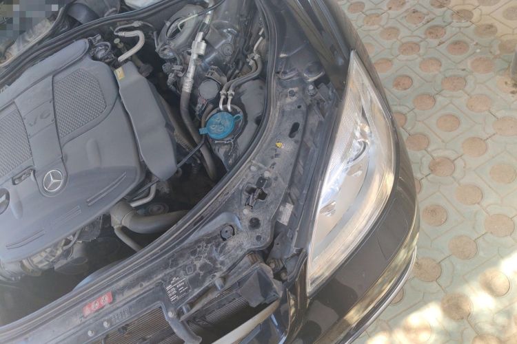 Used Mercedes-Benz S-Class 2011 S 350 L CGI 4MATIC Engine Bay Left
