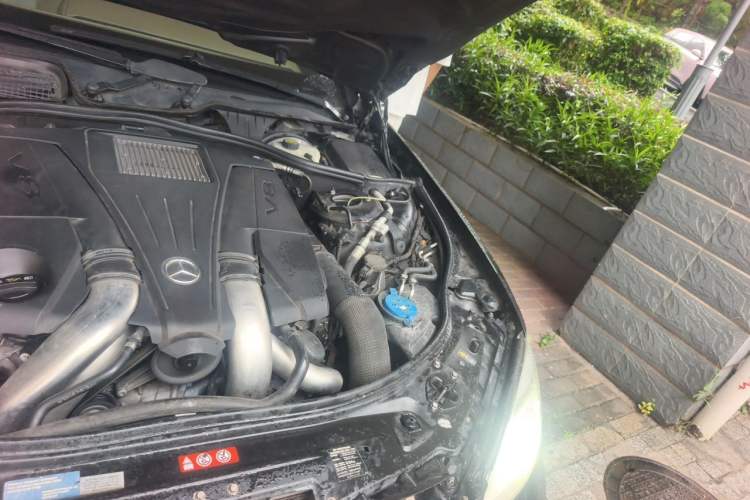 Used Mercedes-Benz S-Class 2011 S 500 L CGI 4MATIC Engine Bay Left