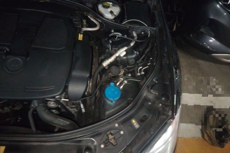 Used Mercedes-Benz S-Class 2011 S 350 L CGI 4MATIC Engine Bay Left