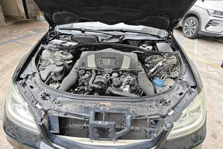 Used Mercedes-Benz S-Class  Engine Bay