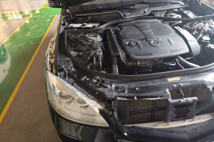 Used Mercedes-Benz S-Class 2011 S 350 L CGI 4MATIC Engine Bay Right